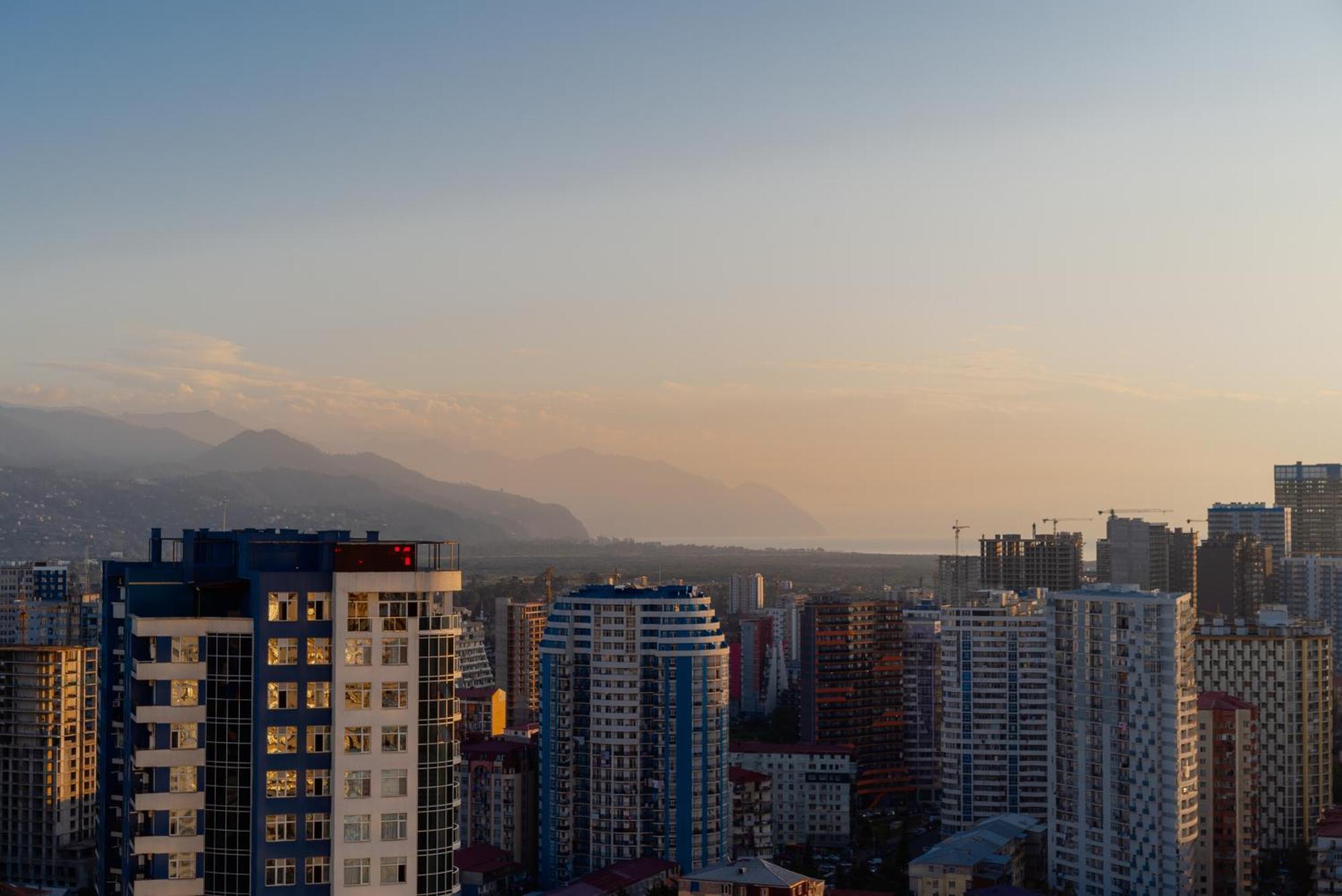 Gc Apartments Batumi Eksteriør bilde
